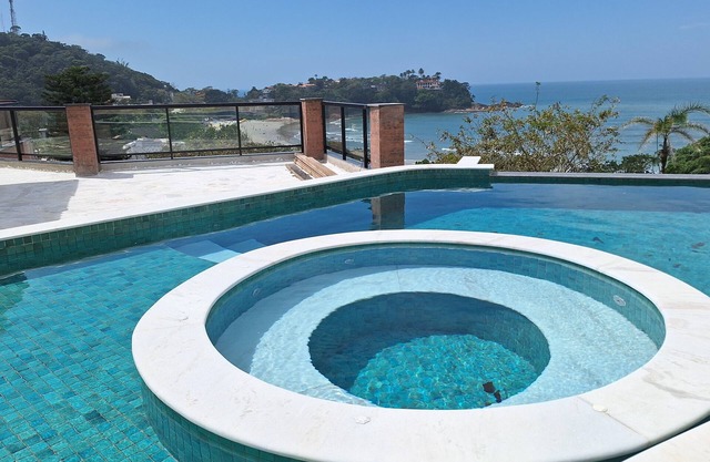 Tenório. Casa Nova. 5 Suítes. Piscina com Vista