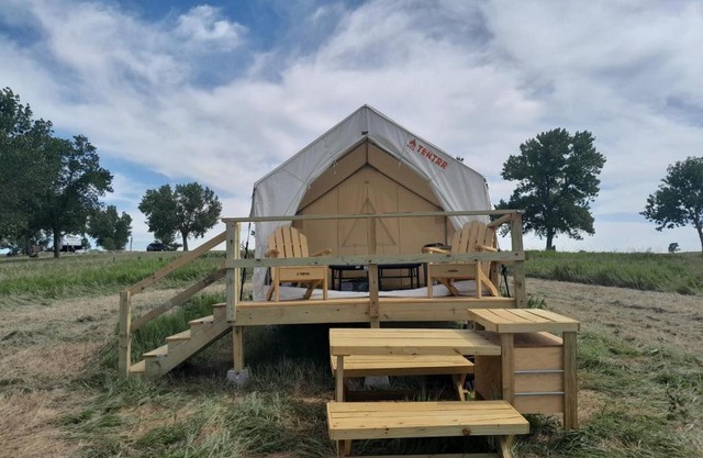 Tentrr State Park Site - Nebraska Sherman SRA - Redwood Lakeview A - Single Camp
