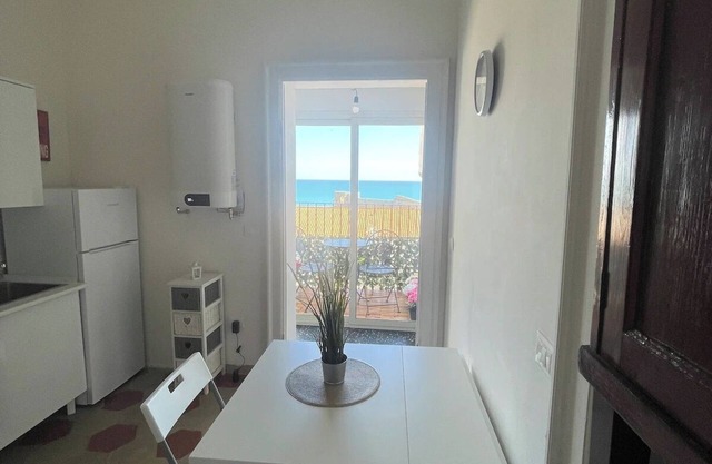 Terrace overlooking the sea and 5 minutes from the "Costa dei Trabocchi" bike path