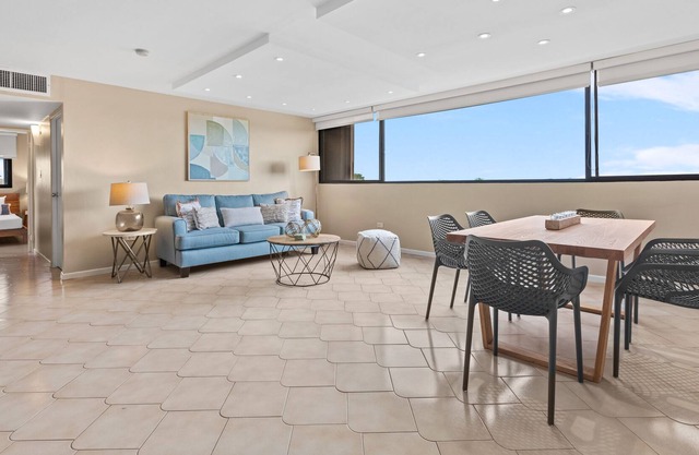 Terrain Flat | Spacious suite apartment with beautiful views of San Juan!