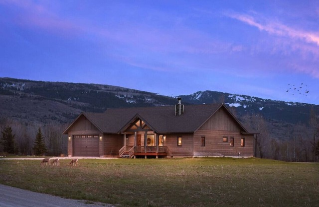Teton Time 4BR Home - Hot Tub