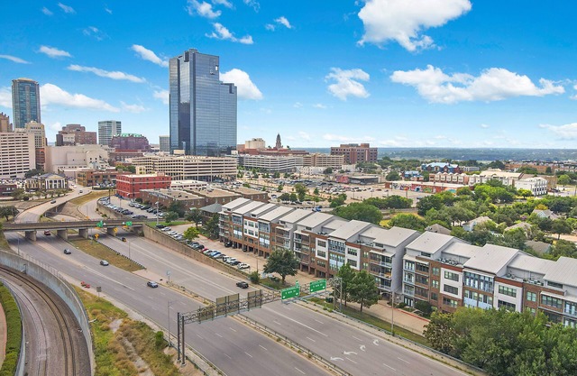 Texas 2.2 Downtown! Eat, Shop, and explore DT Fort Worth