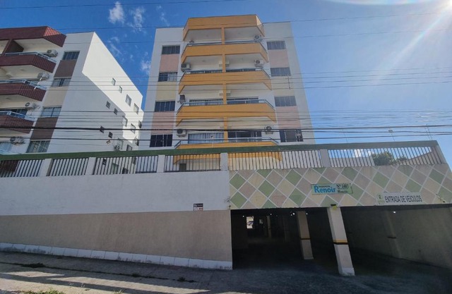 TH 3102 - Flat de 2 quartos com varanda