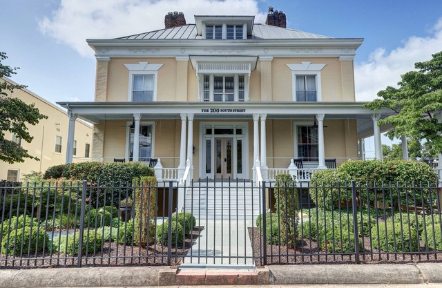 The 200 South Street | Entire Estate (Exclusive Use)