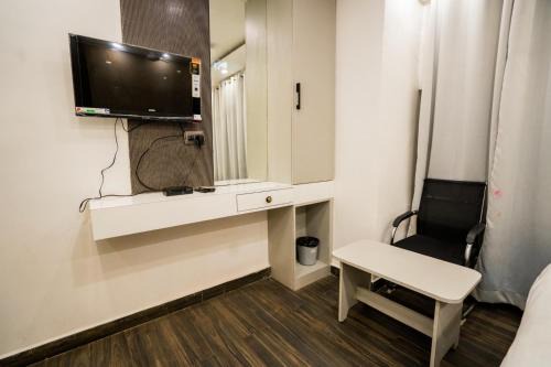The Aksh Residency