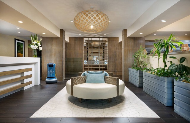 The Anza - A Calabasas Hotel
