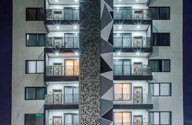 The Avery Apartment 1B, East Airport