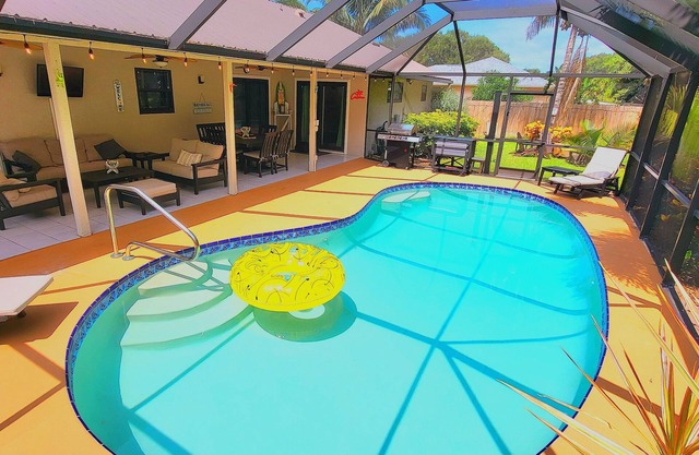 The Banana Cabana - A Tropical Florida Escape with Heated Pool!
