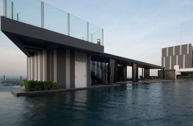 The Base Pattaya Condo Luxury Stay High Floor Pool Kitchen