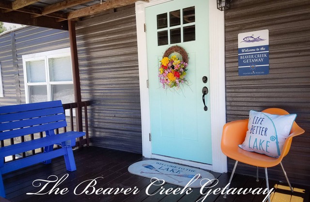 THE BEAVER CREEK GETAWAY 2 bed/1 bath, kitchen, 1 mile from Beaver Creek Marina