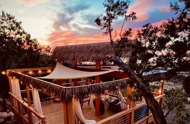 The Bird's Nest at The Retreat on the Hill
