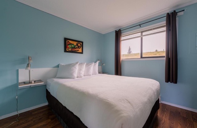 The Cabins at Alert Bay