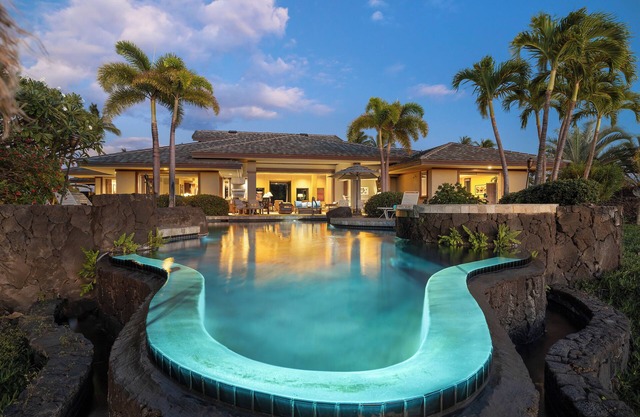 The Cape at Mauna Lani Estate Home with Guest House. Walk to Ocean!