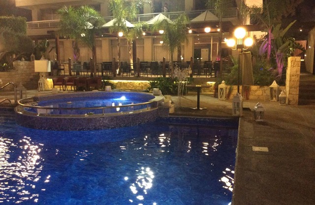 The Caravel Hotel