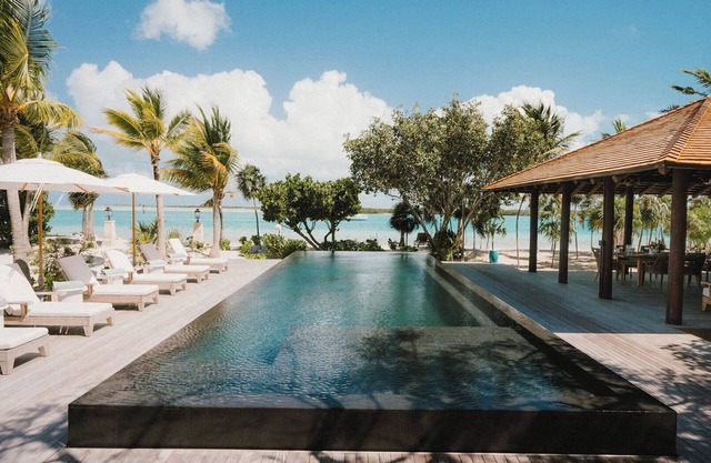 The Catch Villa - Authentic Caribbean Living in Grace Bay