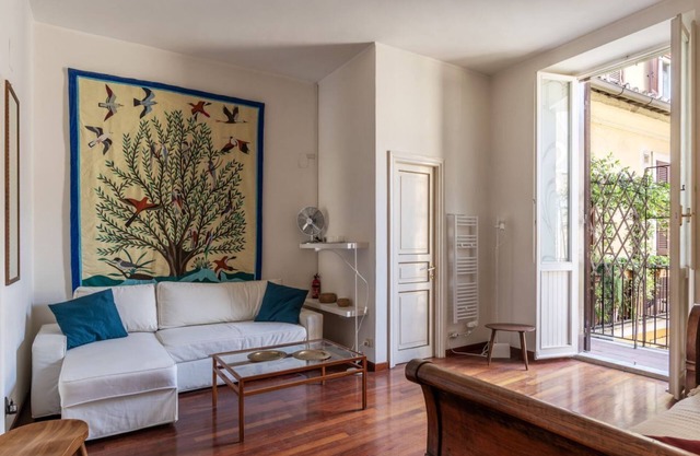 The Charming House - Pantheon