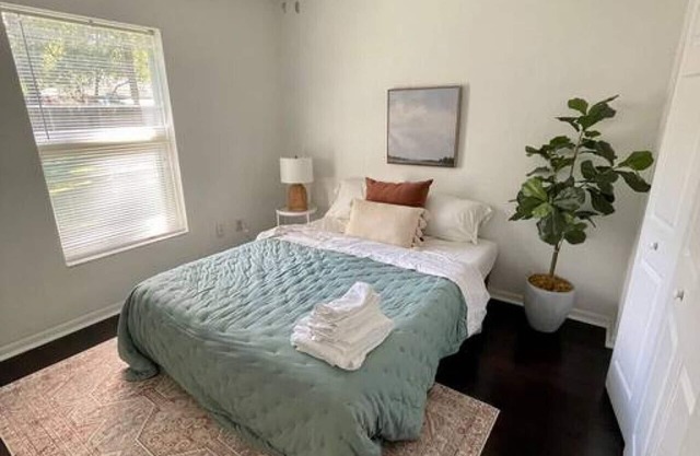 The Charming Rancher - Dog Friendly - 9 mins to WEC