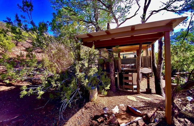 The Chi-Treehouse.Very Civilized Glamping at Sunny Mellow Eco Villa!