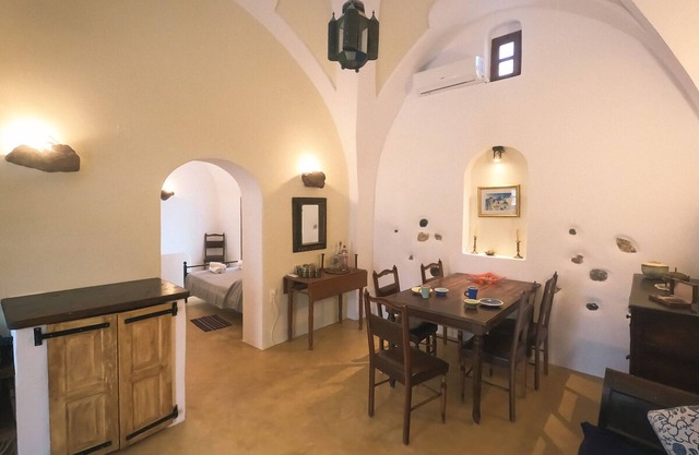 The Commander's House
