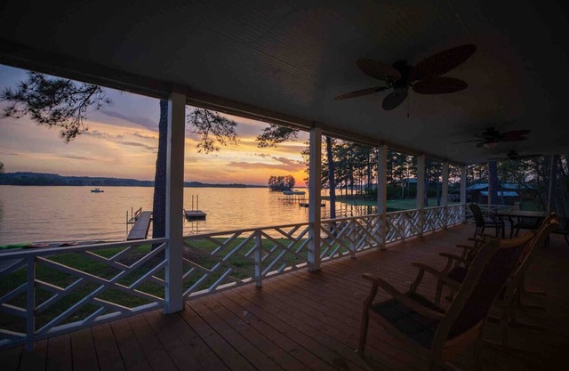 The Cottage: 2-BR