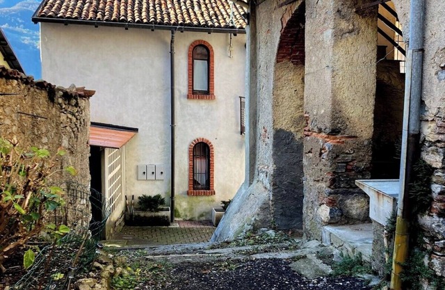 The Court of the moon - authentic house in Barzio center