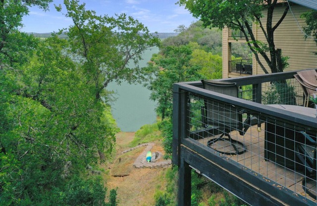 The Cove Lakehouse in Spicewood