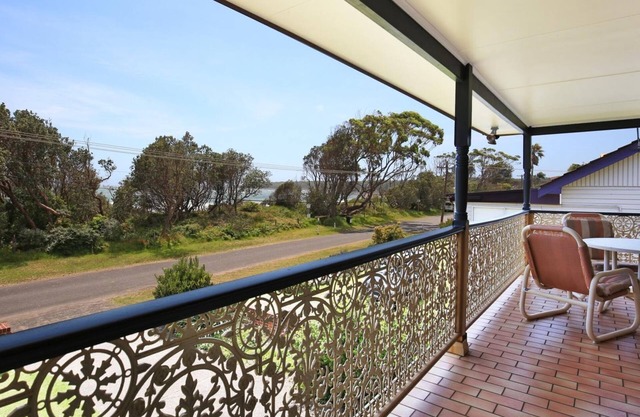 The Crescent @ Currarong - Pet Friendly Beachfront