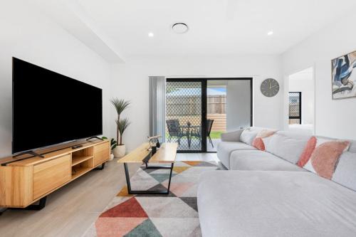 The Crest North Harbour Estate Sleeps 8