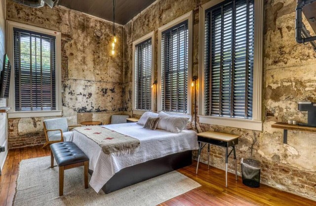 The downtown Brenham Schoolhouse Hotel, Room C