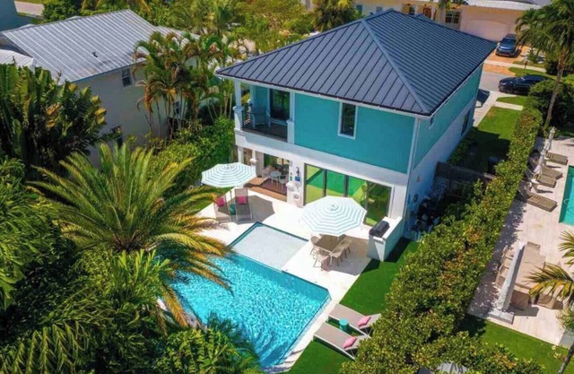 The Dream Delray/4 BR En-suite Pool Home