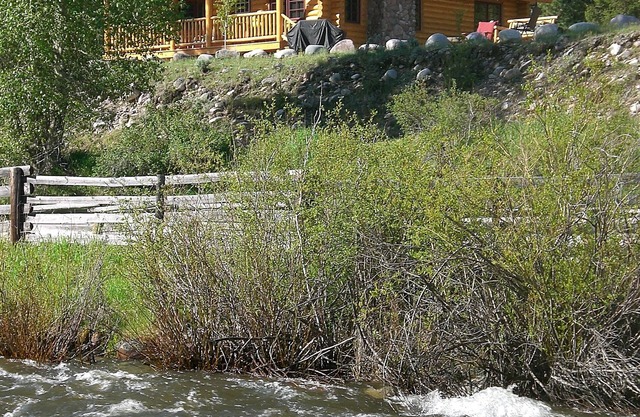 The" Eaglesnest" Is A High End Cabin Over Looking Rock Creek.