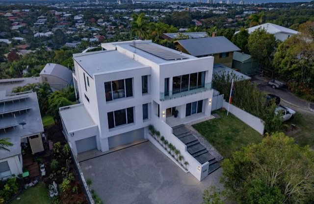 The entire house to yourself. A luxurious residence with panoramic costal views.
