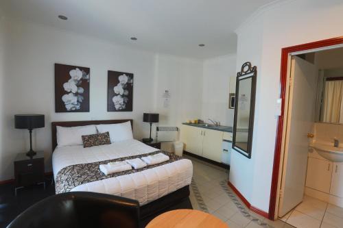 The Esplanade Motel