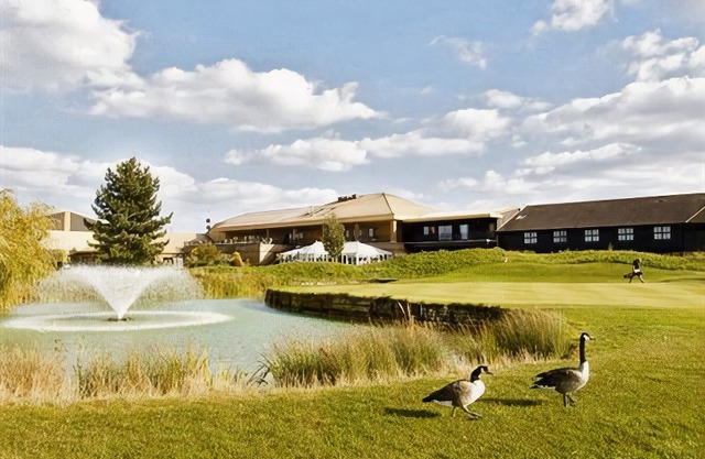 The Essex Golf Country Club Hotel 