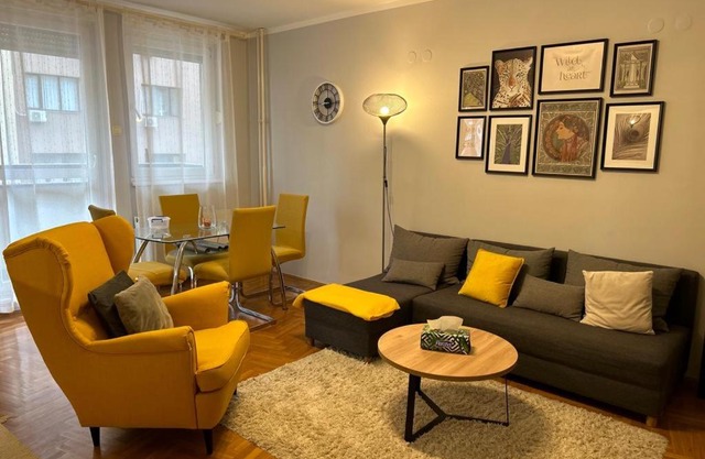 THE FIVE-OLD TOWN Apartments