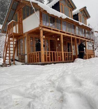 The Glenford House