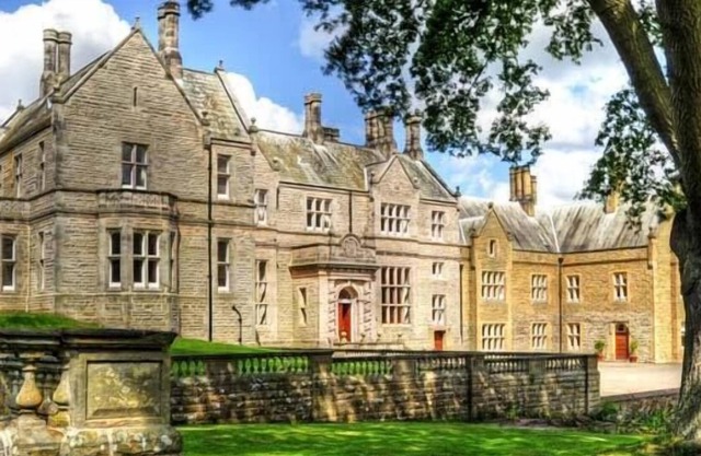 THE HALL, family friendly, luxury holiday cottage in Belford