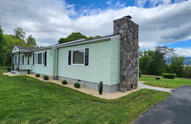 The Home Place | 3 Bed, 2 Bath