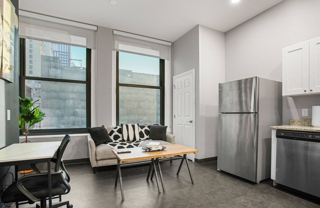 The HomeBase Suite at Stadium and Downtown