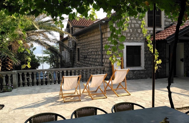The house with a large garden, only 30 m from the beach