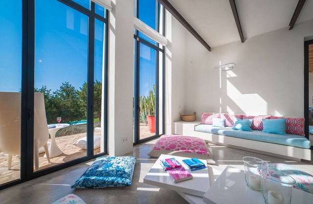 The interior of this villa is lives from opposites