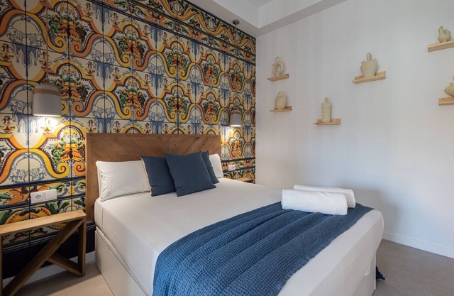 The Joaquin Sorolla Apartment I by Florit Flats