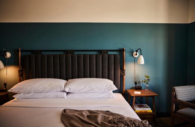 The Junto Hotel