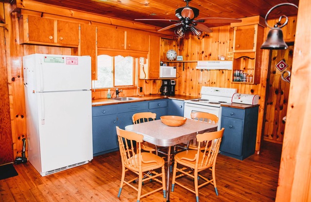 The Kickback 3 Bedroom Cottage with Private Beach Tobermory