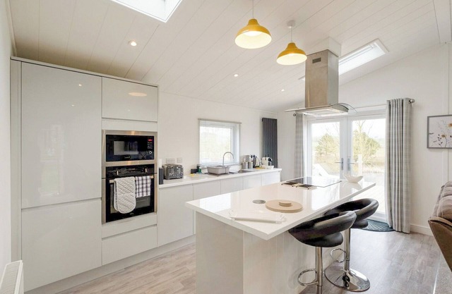 The Lake House is a beautiful 2 bedroom lodge with contemporary styling throughout.