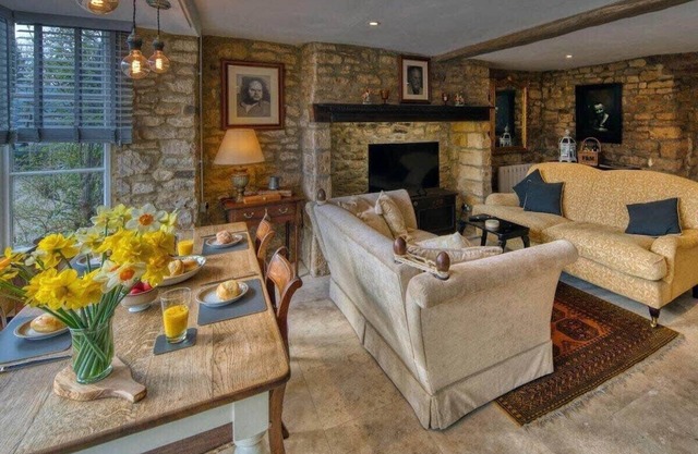 Cotswold 
