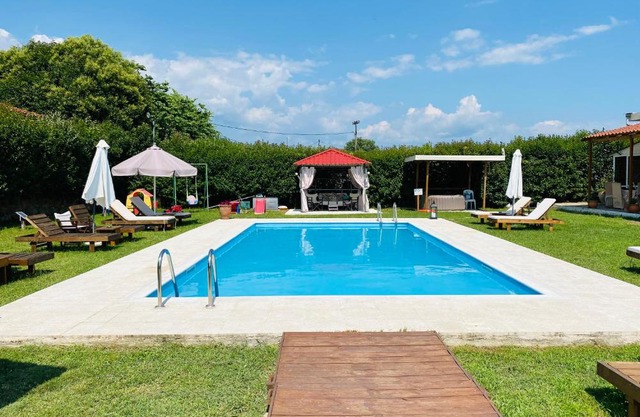 THE MANSION OF DIONISOS AND DIMITRAS 3