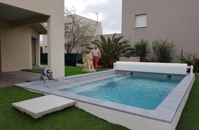 the "MAZAL" SPACIOUS VILLA 180M² with heated POOL, and 100m from the BEACH