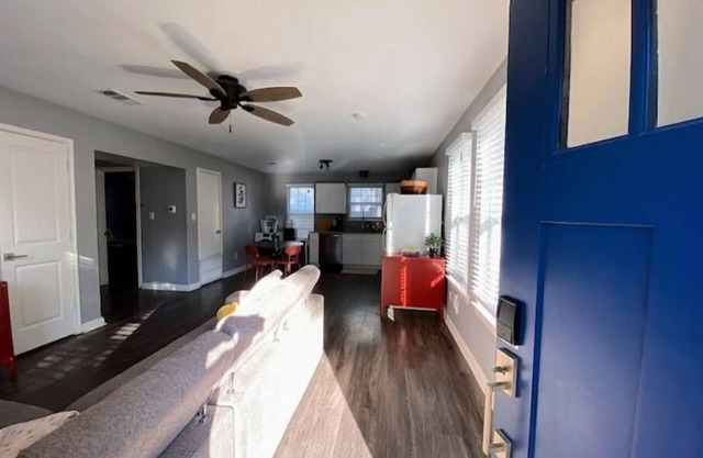 The Nest @ATX, cozy close 2 DT