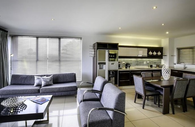 The Nicol Hotel and Apartments